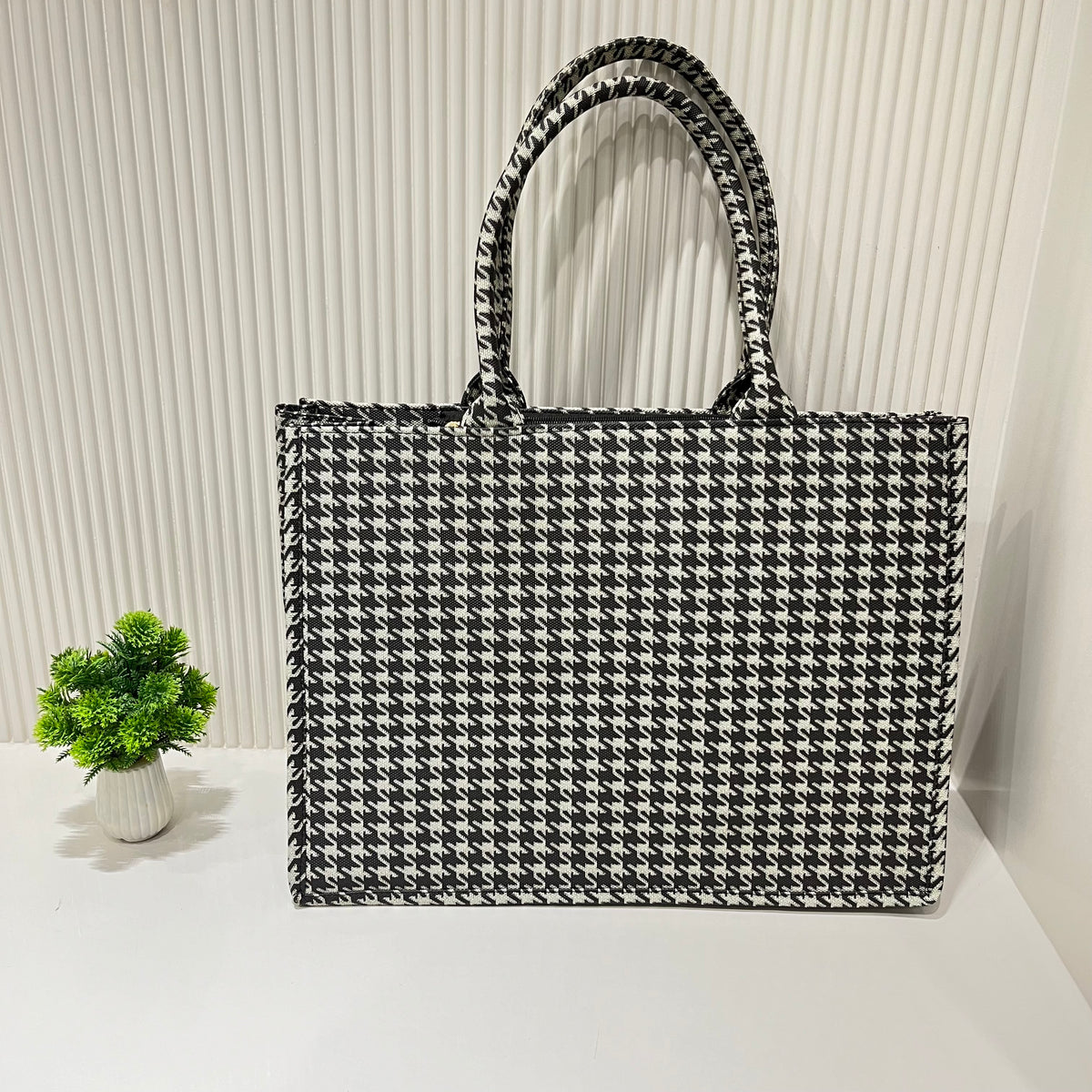 Houndstooth black- PU Tote bag