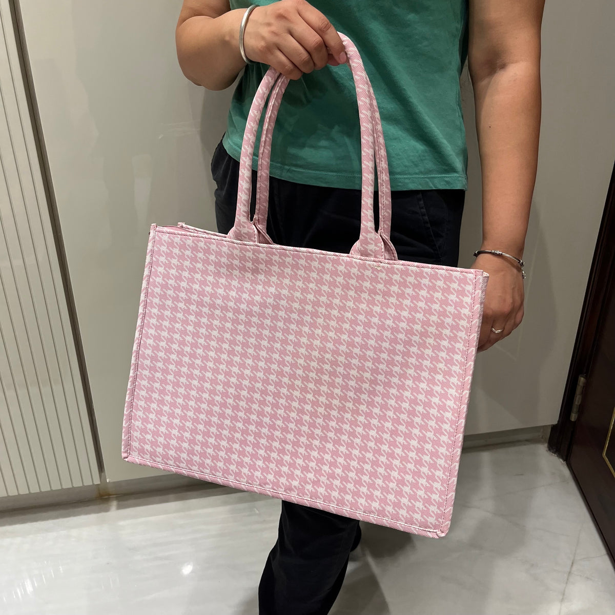 Houndstooth Pink -PU Tote Bag