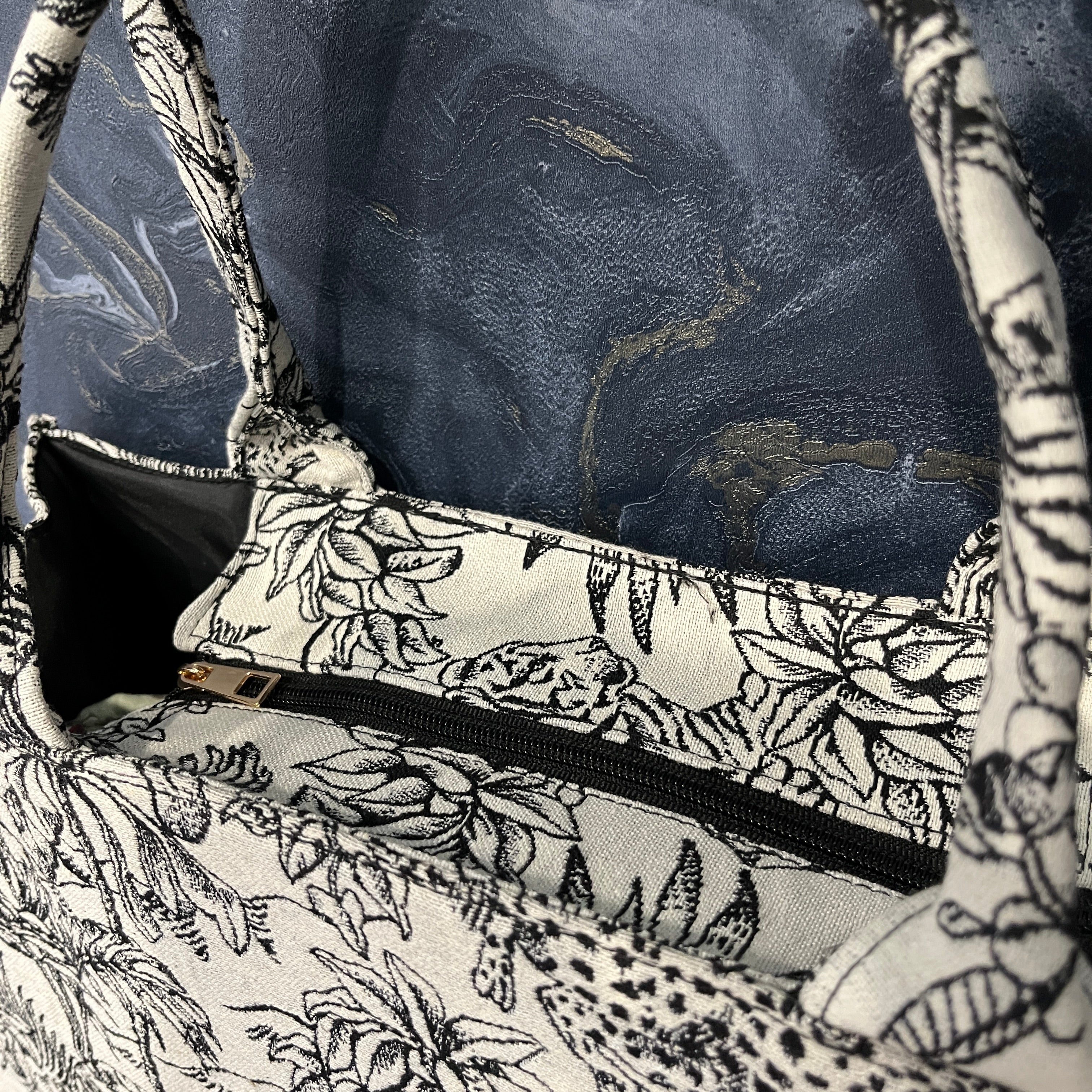 Laptop tote bag- Jungle Print