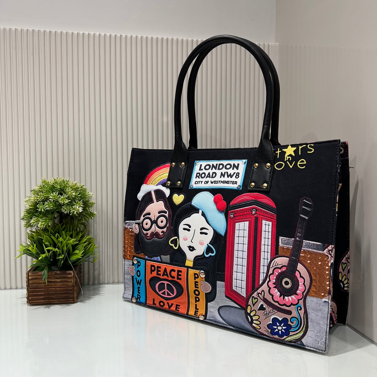 URBAN CHIC TOTE