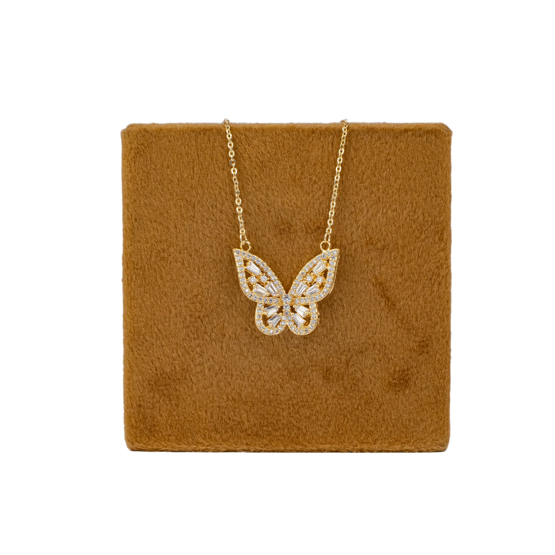 LAFERAH BUTTERFLY PENDANT CHAIN SET