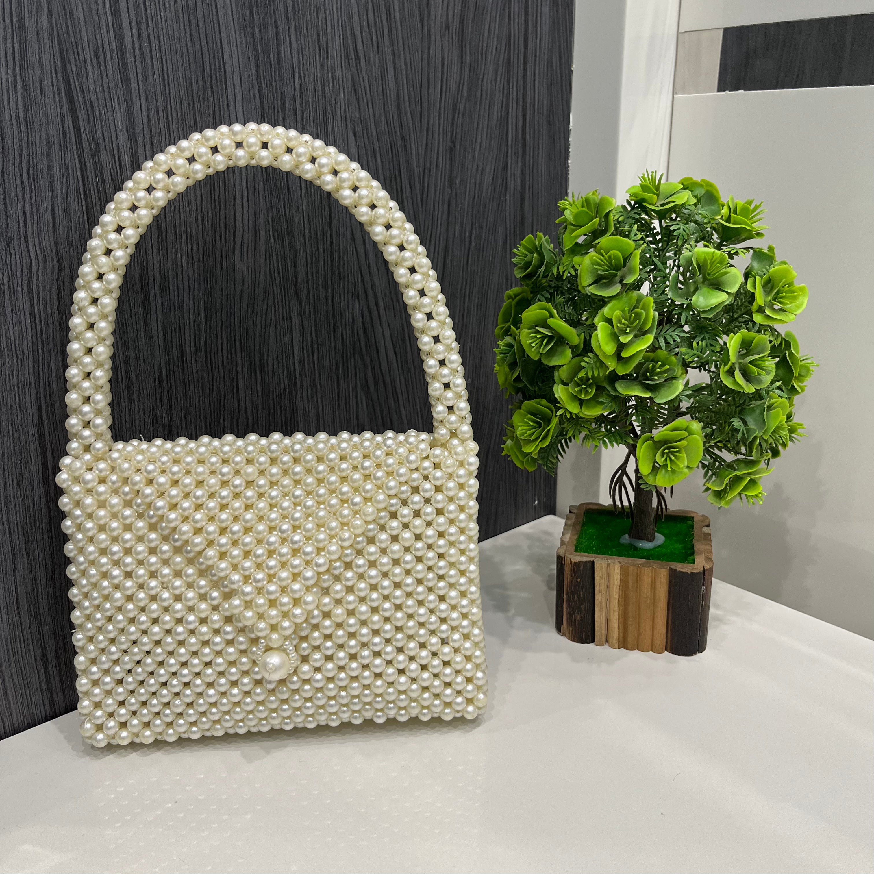 LUXURIOUS PEARL bag